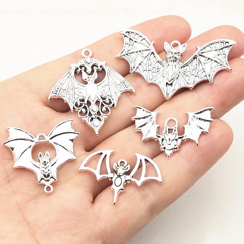 # @4 個ゴシックヴァンパイアバットチャームレトロバットハ - Cosplay Bat Prop のレビューと価格
