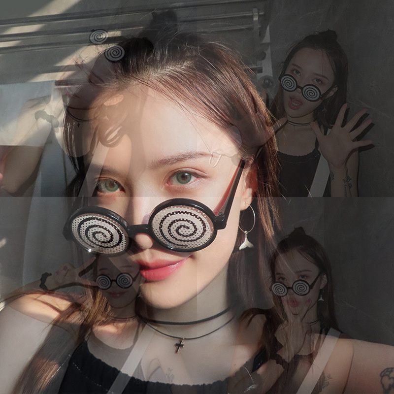 新しいコスプレメガネめまいパターン面白い装飾メガネアニメめま - Cosplay Prop Patterns のレビューと価格